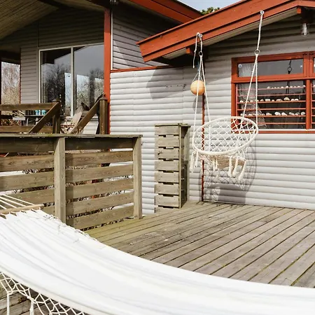 Colourful Family House With Pastels And Garden Дом отдыха