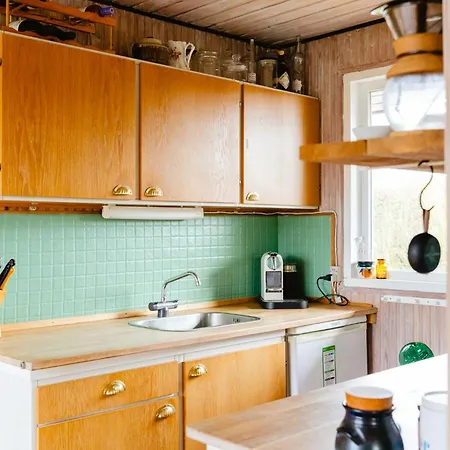 Colourful Family House With Pastels And Garden Feriehus Martofte